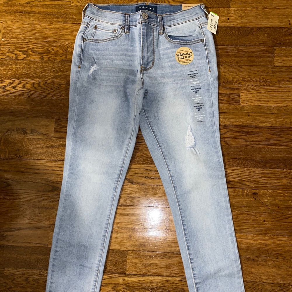 Light Washed Jeans